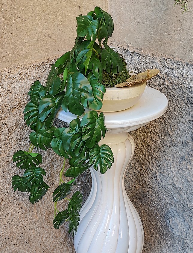 Kokedama Filodendro H 48 - Sconto per Fioristi e Aziende . - In Poliester dm. 28