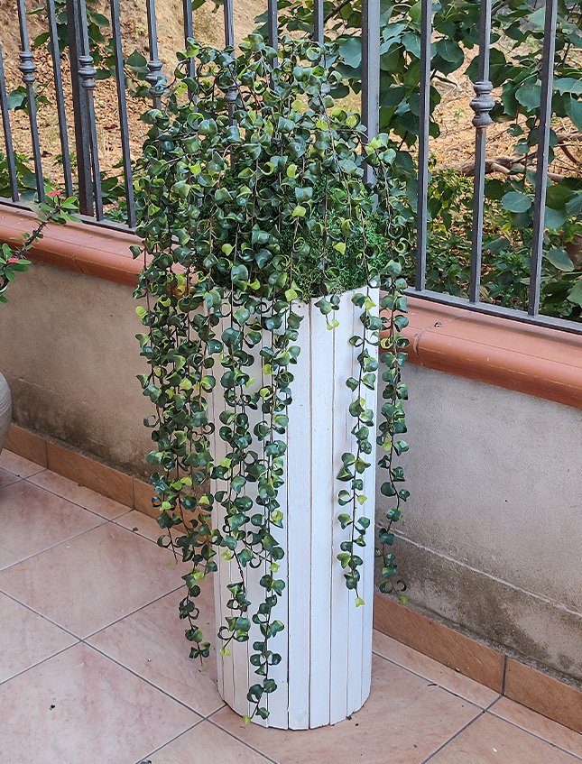 Kokedama Barock H 100  - Sconto per Fioristi e Aziende . - Su sfera Dm. 30