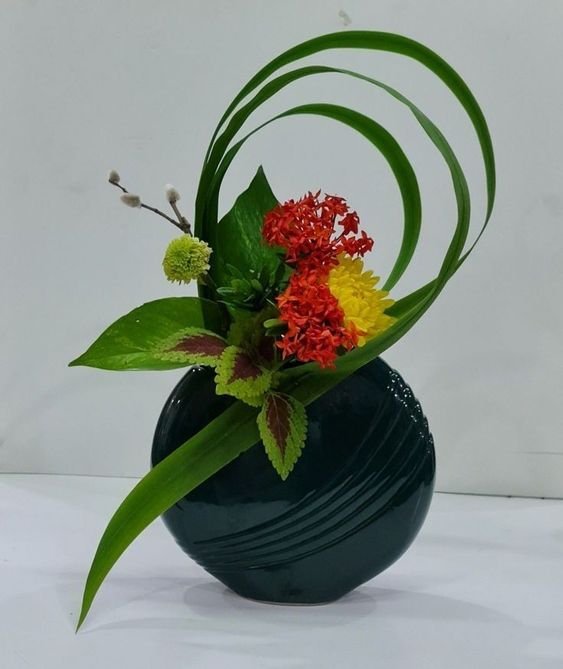 Vaso Terracotta Colorato  -  Sconto per Fioristi e Aziende - H 25 x 17 Platz