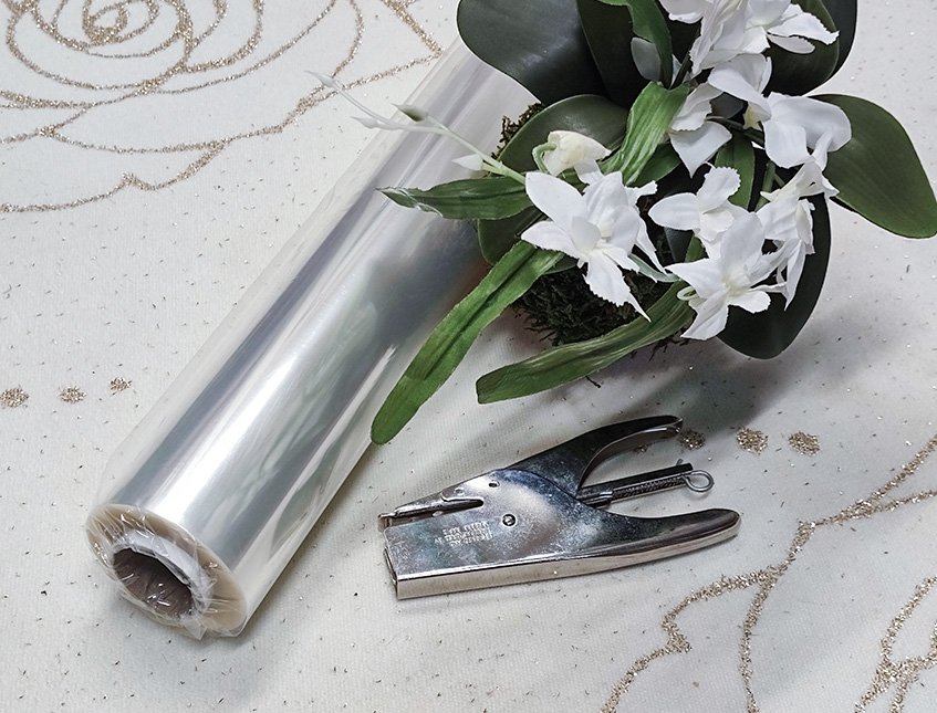 Bobina Cellofan Stesa Neutra  - Sconti per Fioristi e Aziende . - H 100 x 100 Mt.