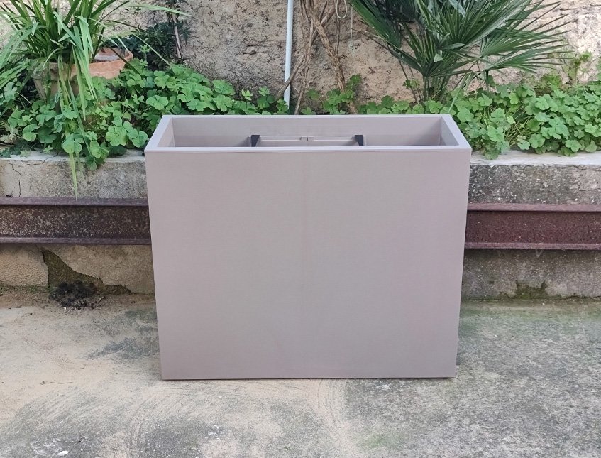 Fioriera retta H 65 Tortora - Sconti per Fioristi e Aziende . - in ABS