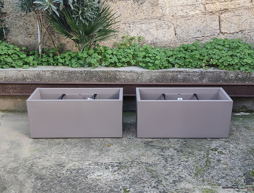 Fioriera retta H 33 Tortora - Sconti per Fioristi e Aziende . - in ABS Larga