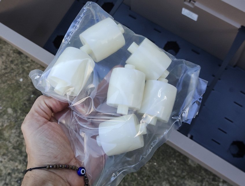 Fioriera retta H 33 Tortora - Sconti per Fioristi e Aziende . - in ABS Larga