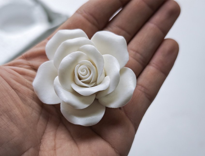 Rose x 6 in porcellana - Sconto per Fioristi e Aziende - cm 8