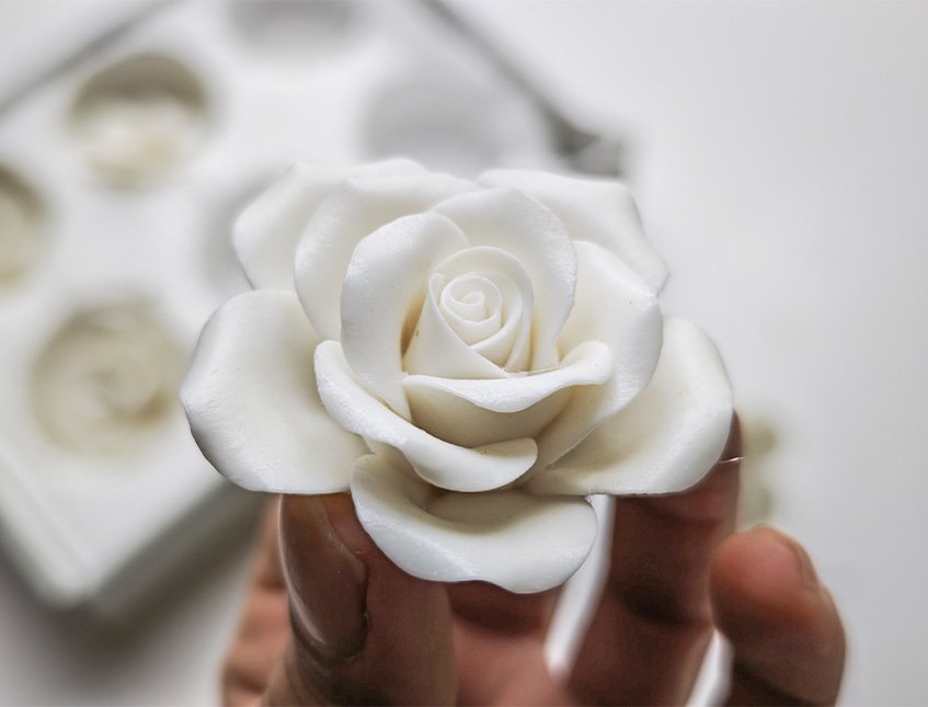 Rose x 6 in porcellana - Sconto per Fioristi e Aziende - cm 8