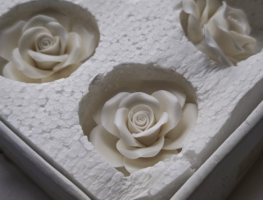 Rose x 6 in porcellana - Sconto per Fioristi e Aziende - cm 8