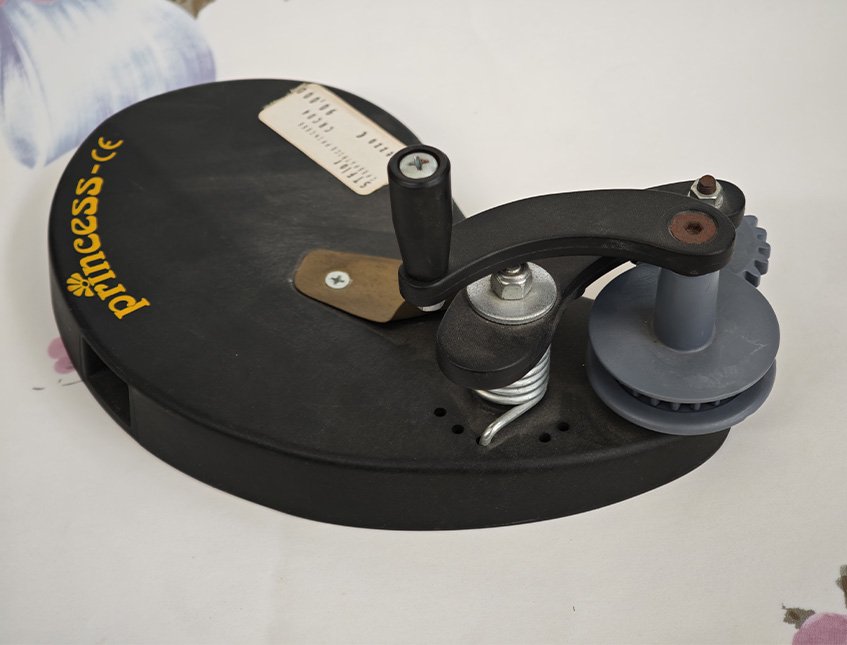 Macchina Crimpatrice Arriccia Bordi Larga - Sconto per Fioristi e Aziende - Dentatura in plastica per carta