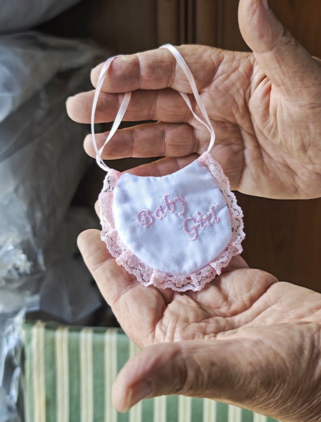 Bavaglino Rosa x 10 ricamato - Sconti per Fioristi e Aziende