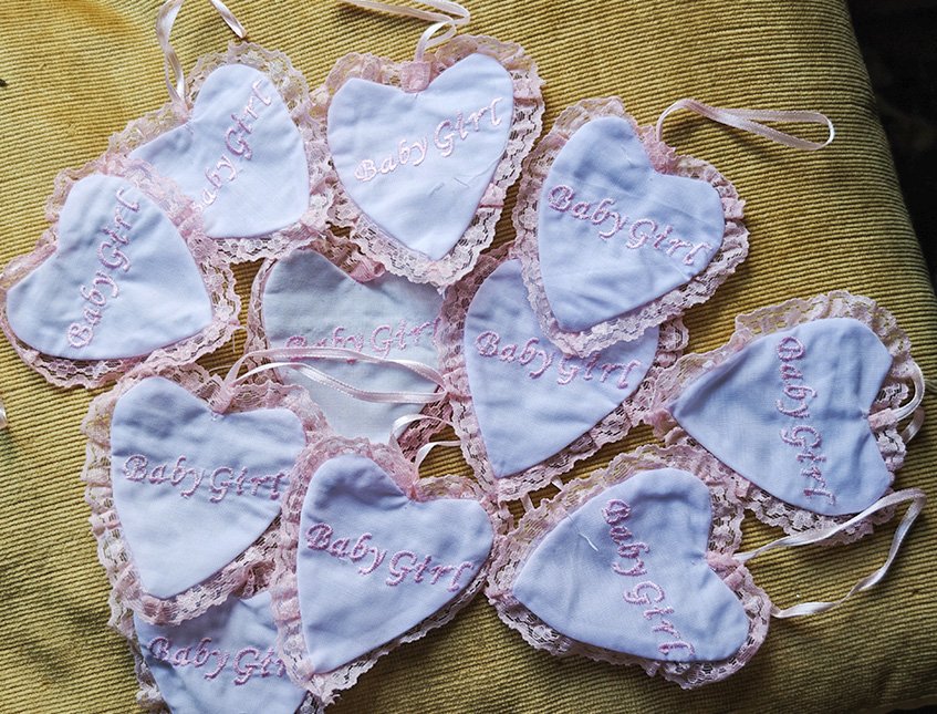 Cuoricino Rosa x 10 Ricamato - Sconti per Fioristi e Aziende .