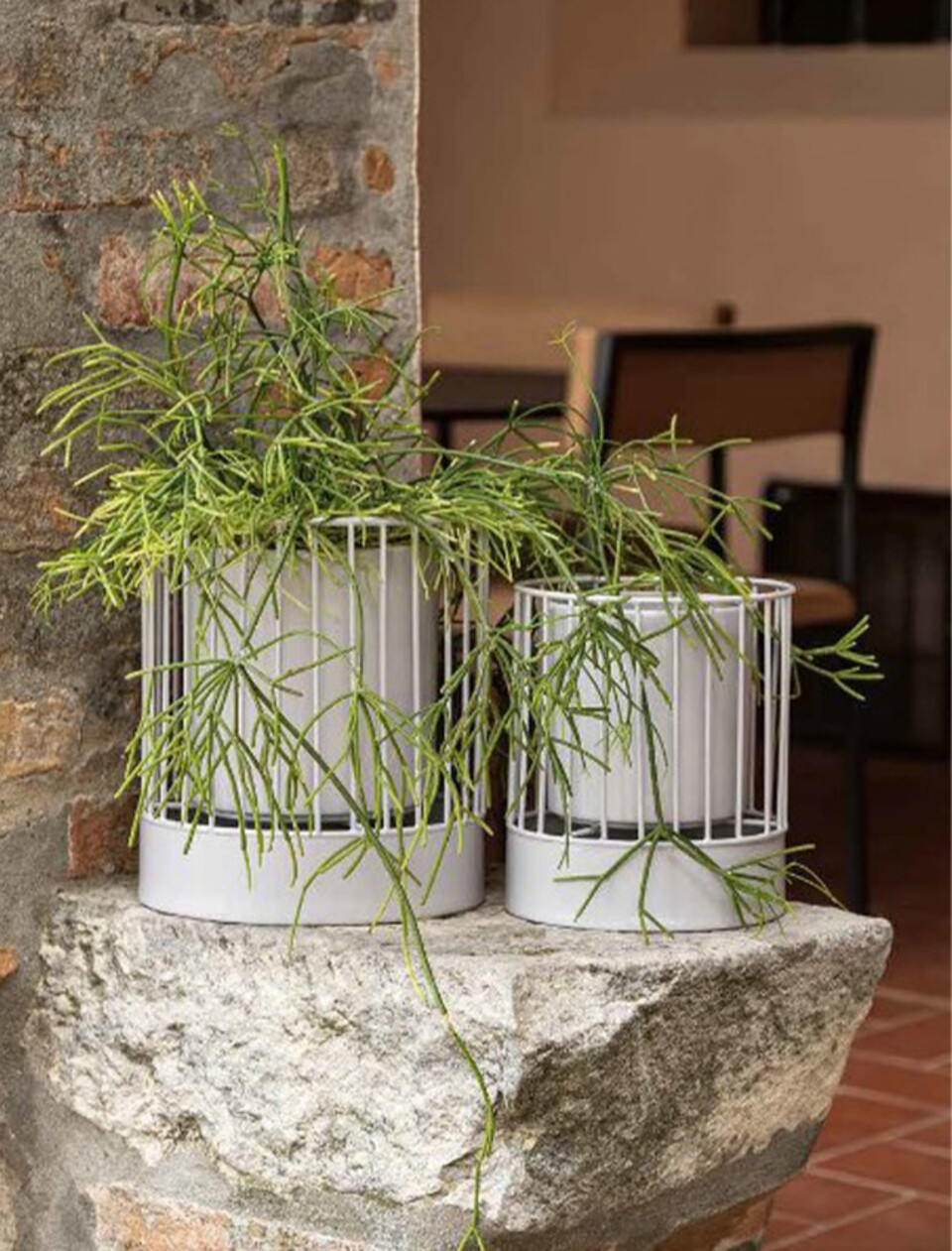 Alzata in metallo portavaso - Sconto per Fioristi e Aziende - H 23 grigio