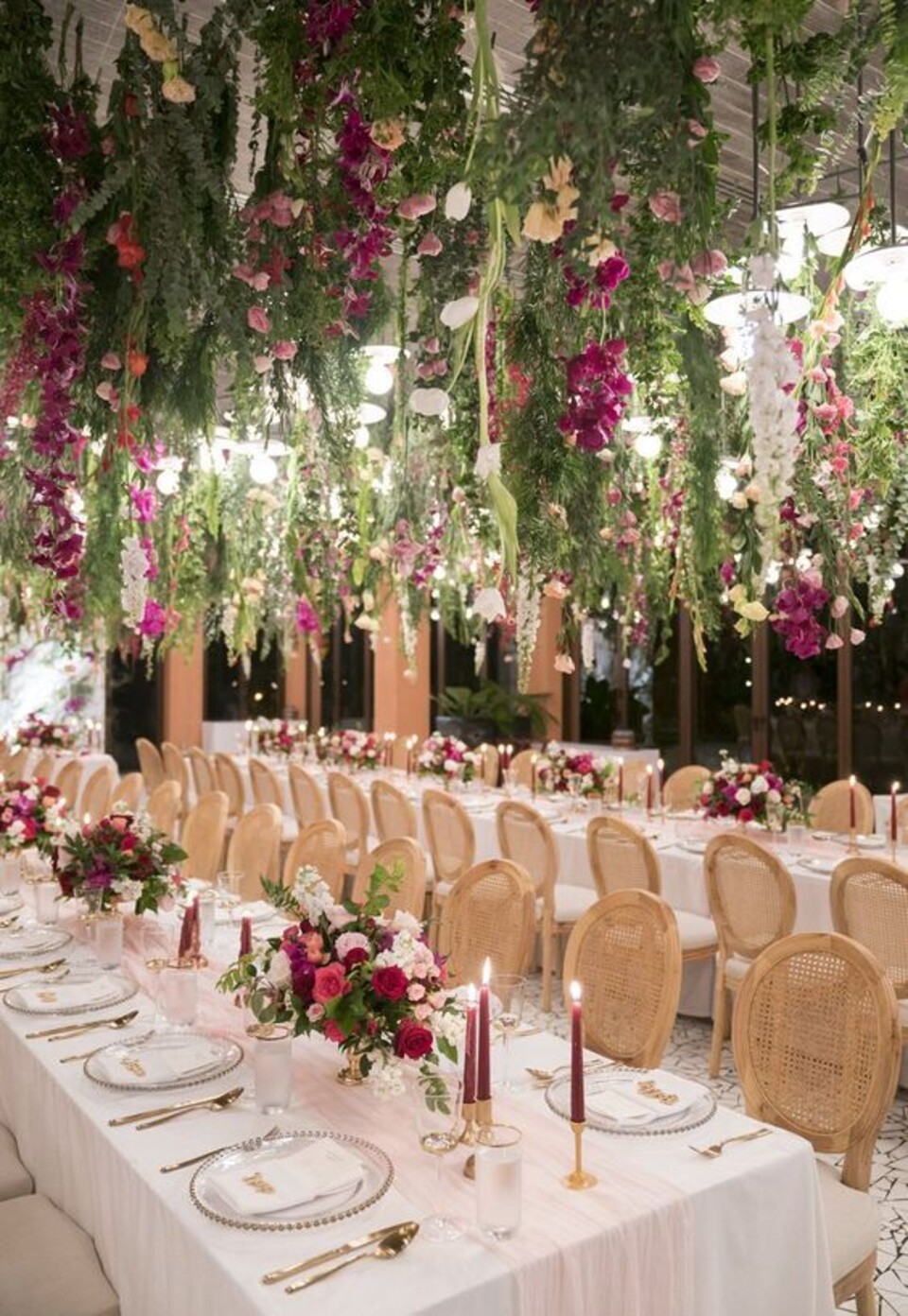 Soffitto con Fiori Artificiali Cadenti - Sconto per Fioristi e Aziende - Per esterno ed interno