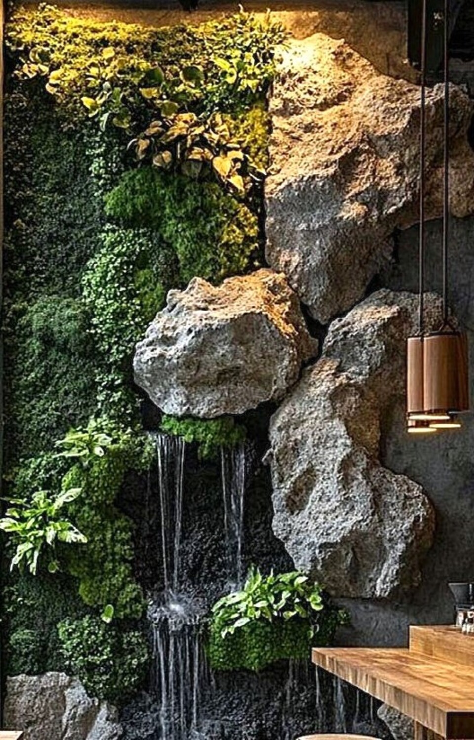 Cascata a Parete con Vegetali Preservati - Sconto per Rivenditori e Aziende Fiorissima - Per interno