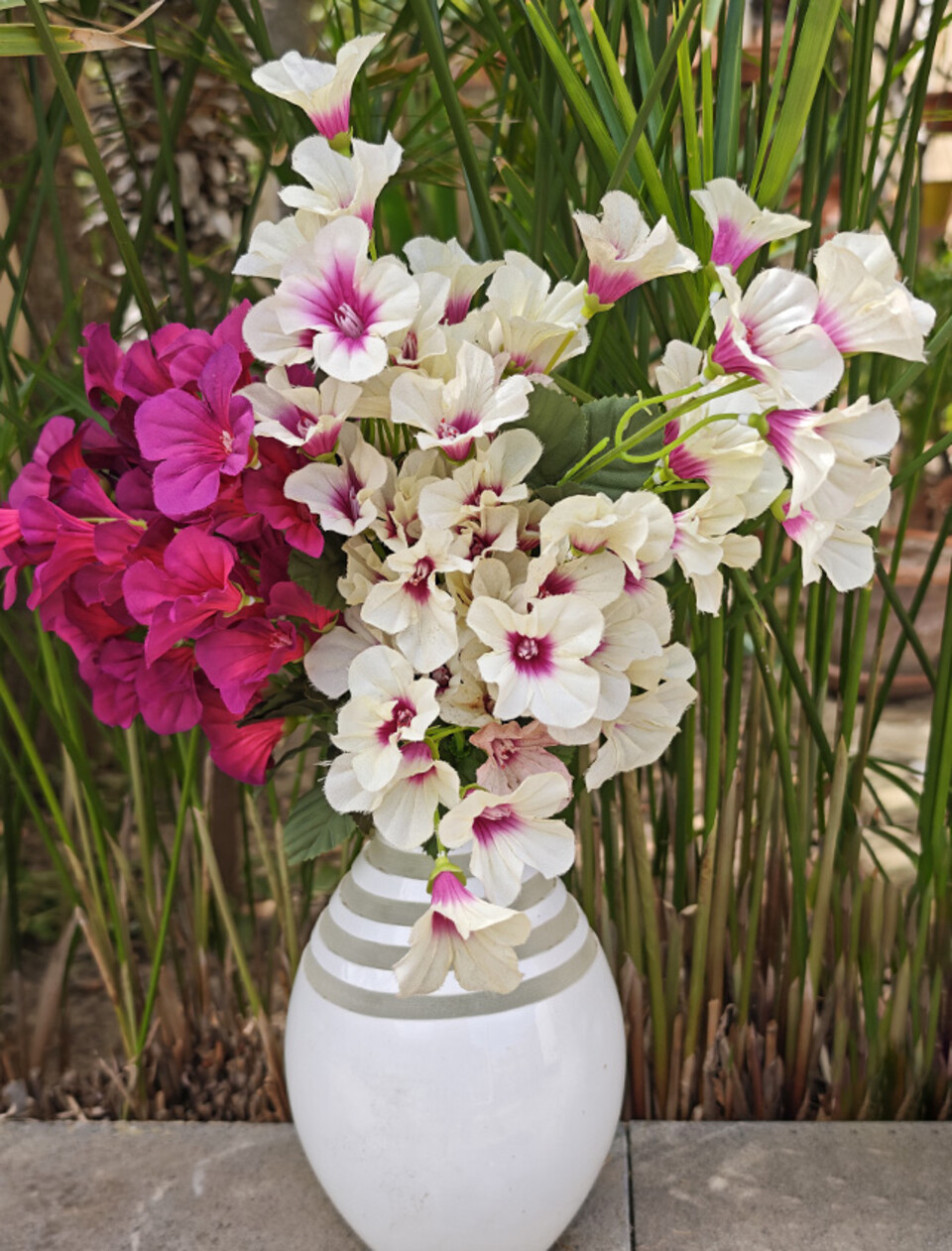 Petunia artificiale x 5 - Sconto per Fioristi e Aziende - in diversi colori