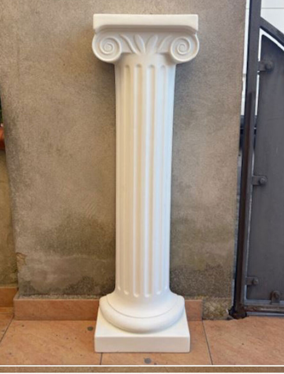 Coppia Mezze Colonne in plastica - Sconti per Fioristi e Aziende - Misure H 50/70/100