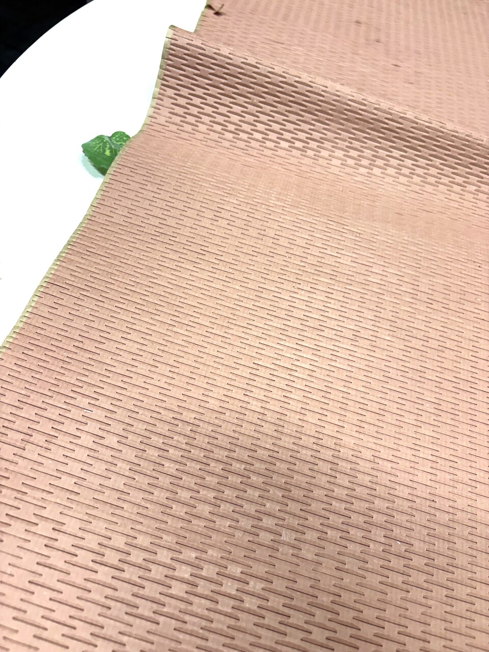 Fogli Alveare in carta cm. 50X70 T.U. - Sconti per Fioristi e Aziende - Nido d'Ape conf. x 25 fogli