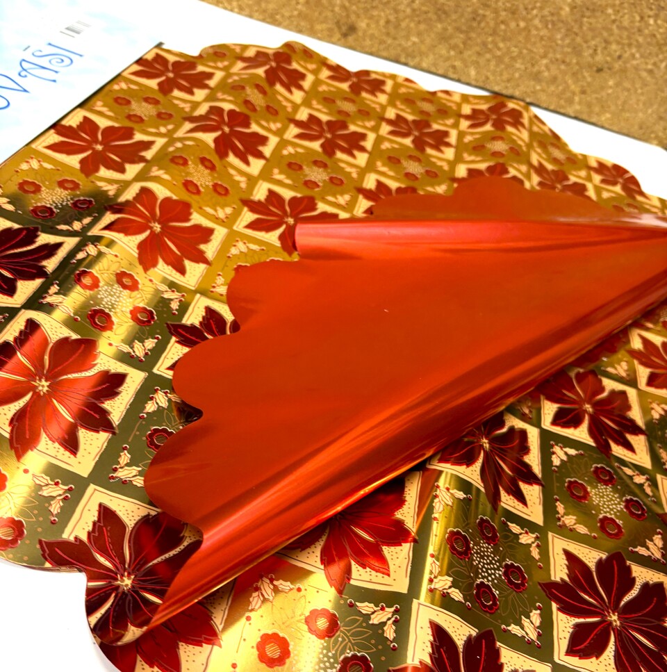 Sottovaso Smerlato Stelline - Sconti per Fioristi e Aziende Conf. x 50 dm.65 Base Rosso