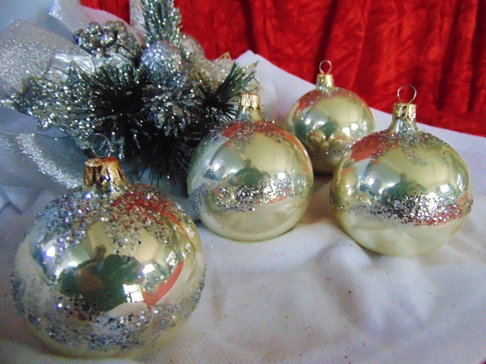 Copia di Palline in vetro dm. 4 - Sconto per Fioristi e Aziende - Iridate x 12con glitter