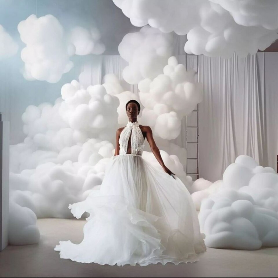 Nuvole Artificiali Sospese con Pioggia - Sconto per Fioristi e Aziende - Con o senza effetto pioggia