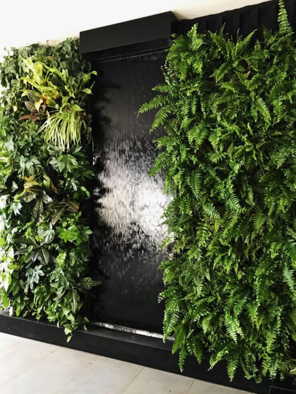 Giardino Verticale Artificiale  - Sconti per Fioristi e Aziende - Adatto in esterno ed Interno