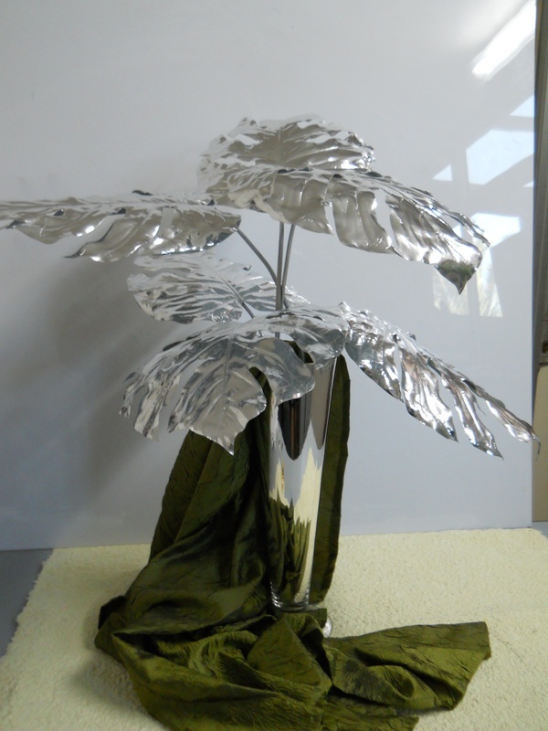 Foglia di Monstera Artificiale H 72 Laminata Argento - Sconti per Fioristi e Aziende