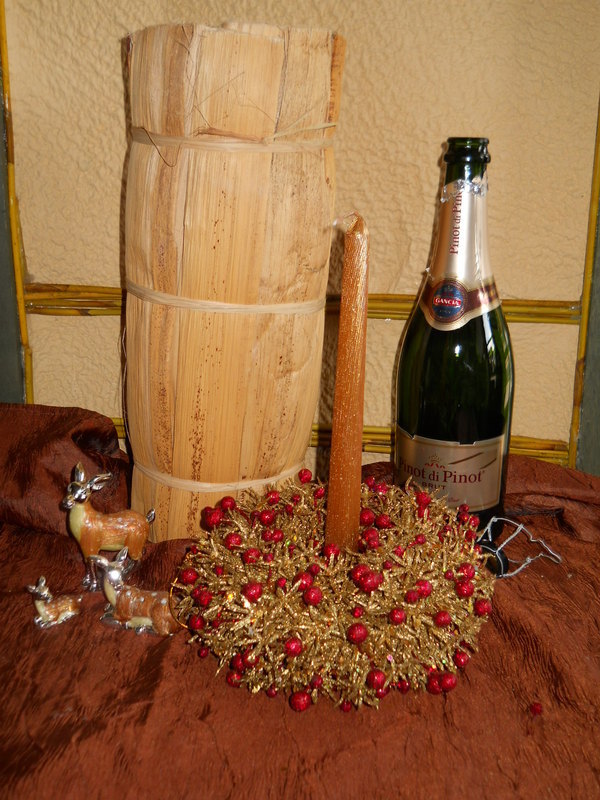 Coroncina Oro Berry Wreath - Sconti per Fioristi e Aziende -  dm. 18