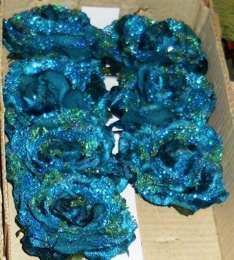 Rosa artificiale in Velluto Turchese con strass e clip - Sconti per Fioristi e Aziende