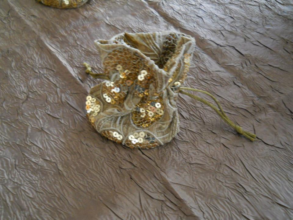 Telo Paillettes Oro mt.3x 1,40  - Sconti per Fioristi e Aziende - Decoro paillettes a fiiori