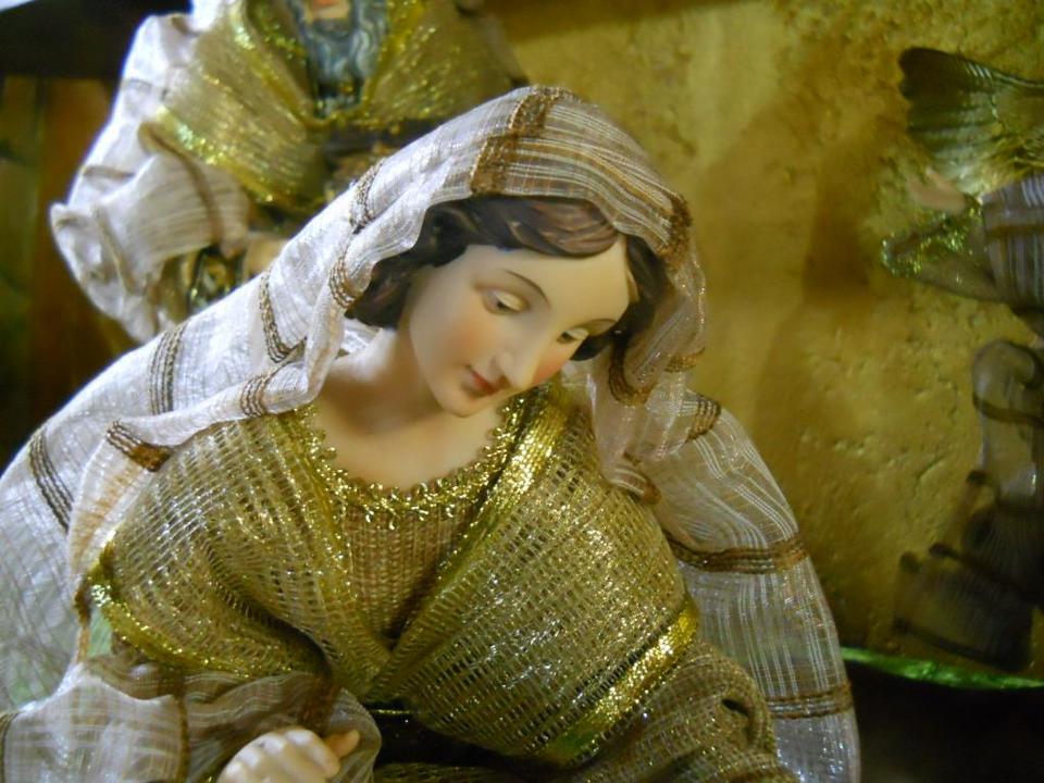 Natività H 41 con 10 soggetti - Sconti per Fioristi e Aziende -  Vestiti in Organza e Juta