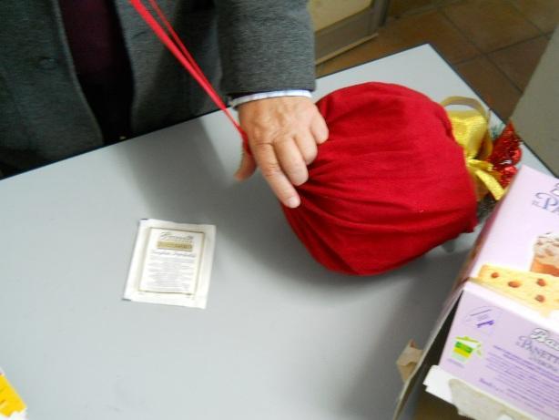 Porta Panettone in panno cm. 45 x 45 - Sconti per Fioristi e Aziende - con tirante e decoro