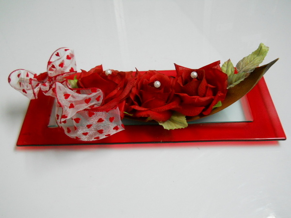 Capina con 3 rose rosse Artificiale in poliestere - Sconti per Fioristi e Aziende