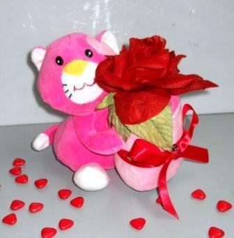Peluches con rosa rossa Articolo per S. Valentino - Sconti per Fioristi e Aziende .