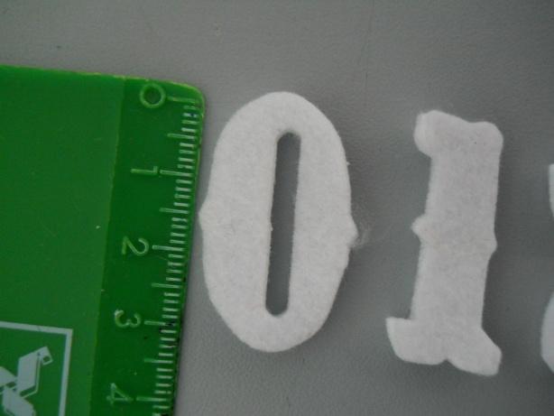 Numeri in feltro H 3 cm. Conf. da 10 Numeri singoli - Sconti per Fioristi e Aziende