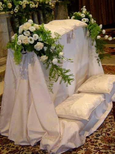 Complementi per Copri Inginocchiatoio  - in Velluto Bianco . - Sconti per Fioristi e Wedding