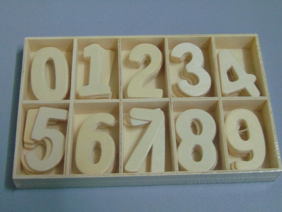 Numeri in legno H 4cm.  da 50 numeri - Sconti per Fioristi e Aziende