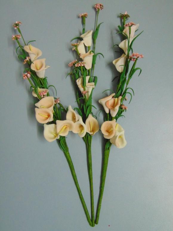Calla Spray x 8 H 35 in Polifoam - Sconti per Fioristi e Aziende