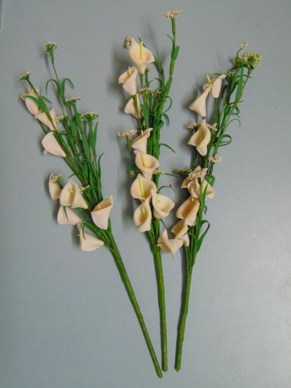 Calla Spray x 8 H 35 in Polifoam - Sconti per Fioristi e Aziende