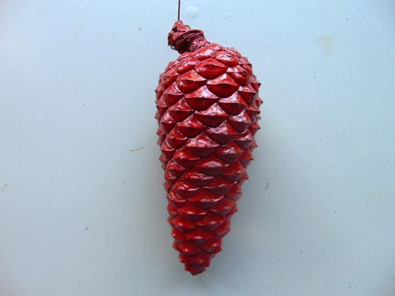 Pigne Chiuse Picea dm. 4/5  - Sconti per Fioristi e Aziende . - H 7/10 Conf. 1 Kg.