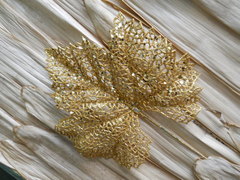 Foglia di Vite Oro Artificiale cm. 40 Glitterata - Sconti per Fioristi e Aziende
