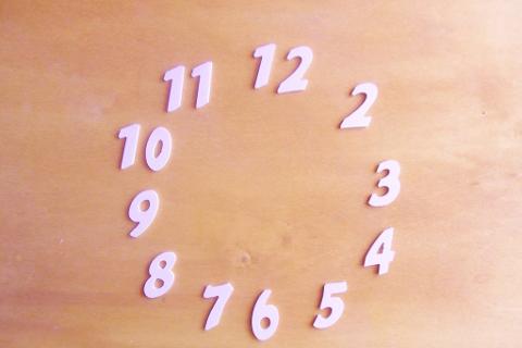 Numeri in legno H 4cm.  da 50 numeri - Sconti per Fioristi e Aziende