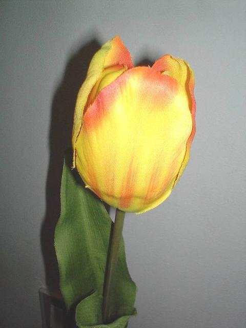 Tulipano Olandese H 47  Artificiale in poliestere - Sconti per Fioristi e Aziende .