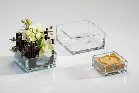 Vasxhetta quadrata cm. 24x24 H 5.5  - Sconti per Fioristi e Aziende - in vetro