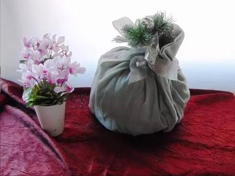 Porta Panettone in cotone cm. 45 x 45 - Sconti per Fioristi e Aziende - con tirante e decoro