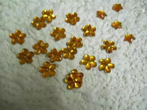 Cuori - Fiori - Stelle in Vetro colorato x 144 - Sconti per Fioristi e Aziende