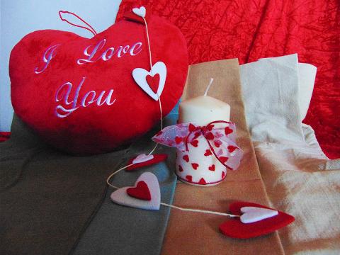 Moccolo con Nastro Cuori H 9 dm. 5,5 Articolo per San Valentino - Sconti per Fioristi e Aziende