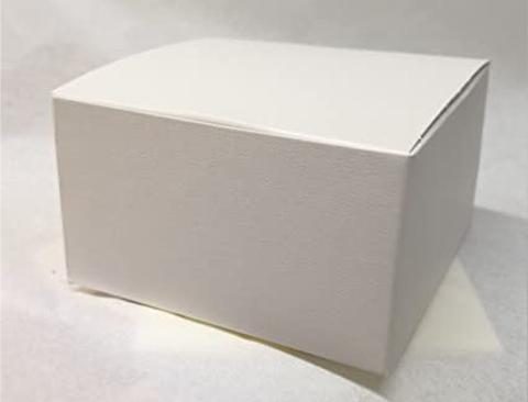 Scatola per bomboniera pieghevole lino bianco H 9 cm. 19 x 19  - Sconti per Fioristi, e Aziende