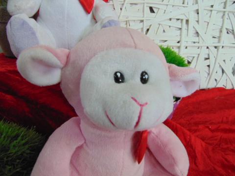 Peluche Pecorella H 25 con cuore adatto per S.Valentino - Sconti per Fioristi e Aziende