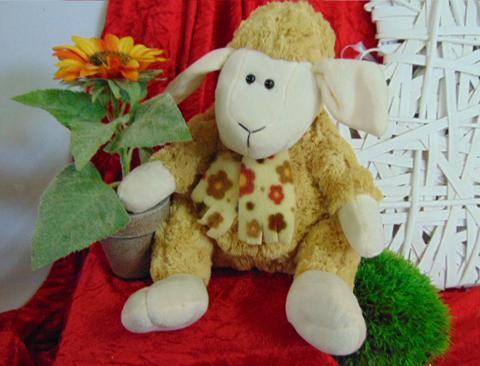 Pecorella Peluche H 30 con sciarpa in 3 colori - Sconti per Fioristi e Aziende
