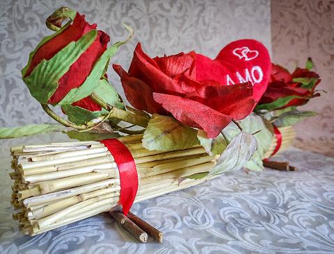 Tronchetto di San Valentino cm. 32 Sconti per Fioristi, Wedding e Aziende