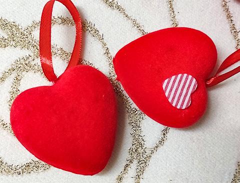 Cuori x 4 in velluto cm. 6 - Sconti per Fioristi e Aziende