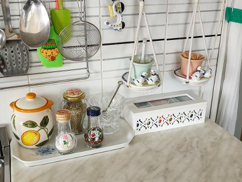 Paperine su piattino in ceramica decorata - Sconti per Fioristi e Aziende